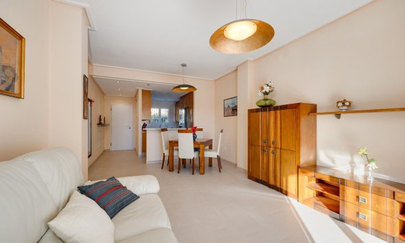 Resale - Bungalow - Orihuela Costa - Los Dolses