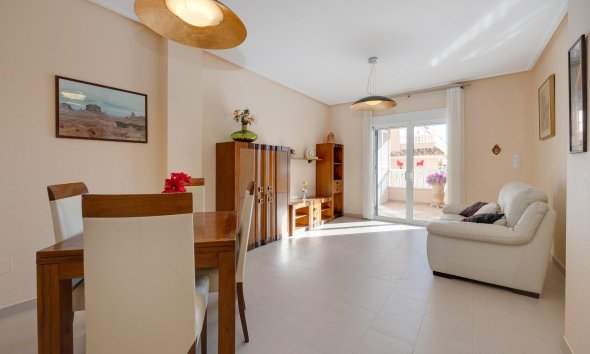 Resale - Bungalow - Orihuela Costa - Los Dolses