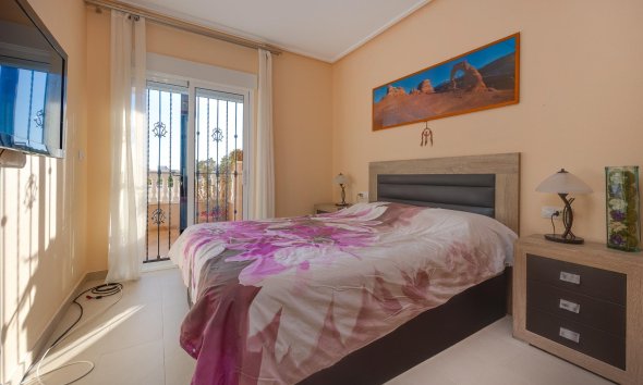 Resale - Bungalow - Orihuela Costa - Los Dolses