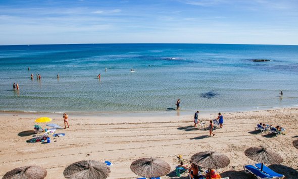 Resale - Bungalow - Orihuela Costa - Los Dolses