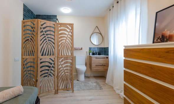 Resale - Bungalow - Torrevieja - Centro - Muelle Pesquero