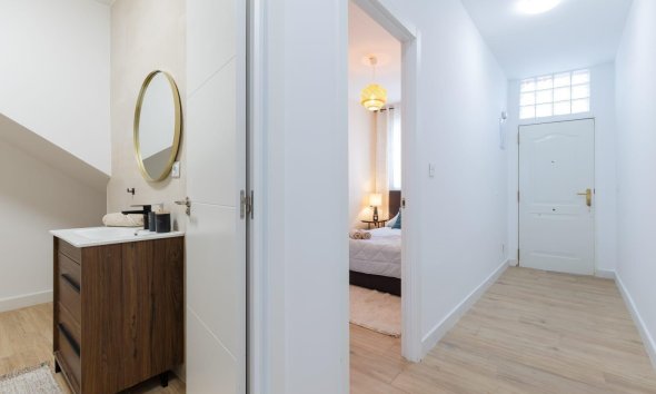 Resale - Bungalow - Torrevieja - Centro - Muelle Pesquero