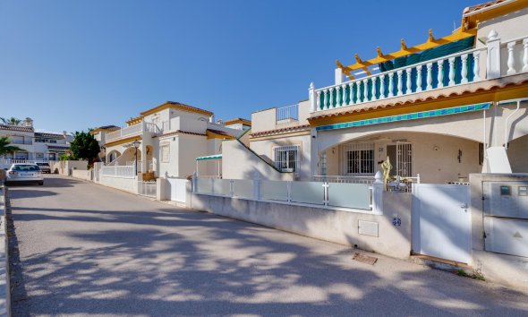 Resale - Terraced house / Townhouse - Orihuela Costa - Los Dolses