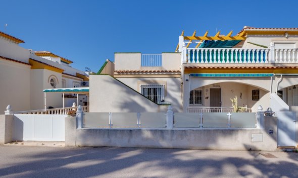 Resale - Terraced house / Townhouse - Orihuela Costa - Los Dolses