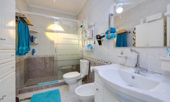 Resale - Terraced house / Townhouse - Orihuela Costa - Los Dolses