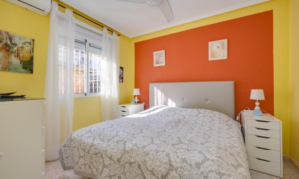Resale - Terraced house / Townhouse - Orihuela Costa - Los Dolses