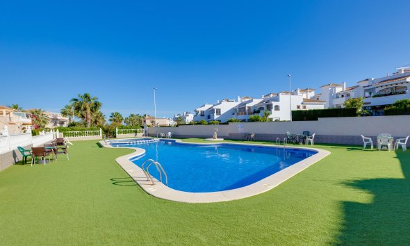 Resale - Terraced house / Townhouse - Orihuela Costa - Los Dolses
