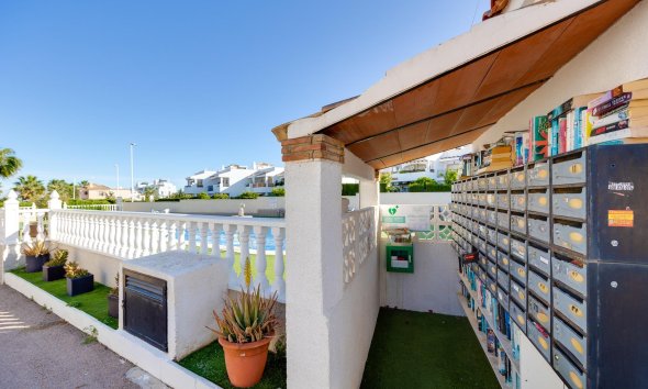 Resale - Terraced house / Townhouse - Orihuela Costa - Los Dolses