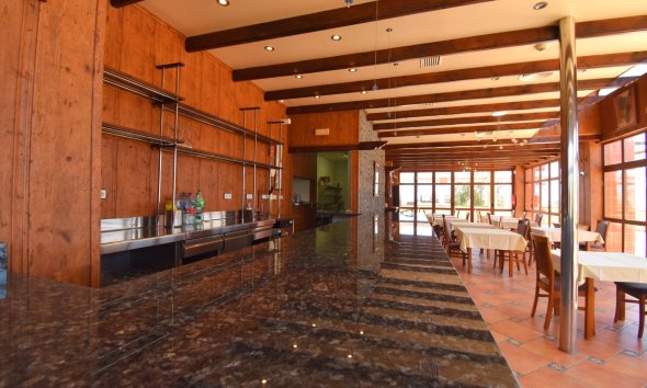 Resale - Commercial premises / Commercial unit / Retail space - Orihuela Costa - Los Dolses