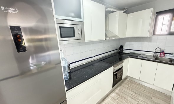 Resale - Villa - Orihuela Costa - Villamartín