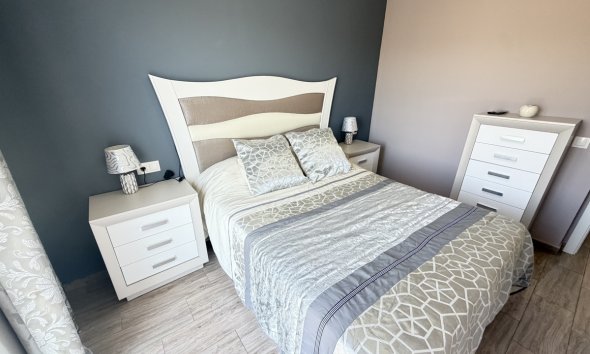 Resale - Villa - Orihuela Costa - Villamartín