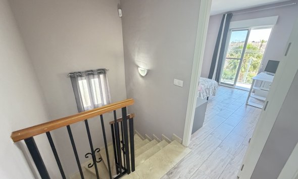 Resale - Villa - Orihuela Costa - Villamartín