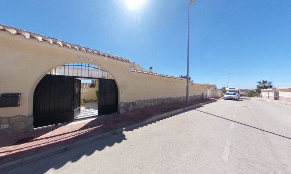 Resale - Villa - Orihuela Costa - El Presidente