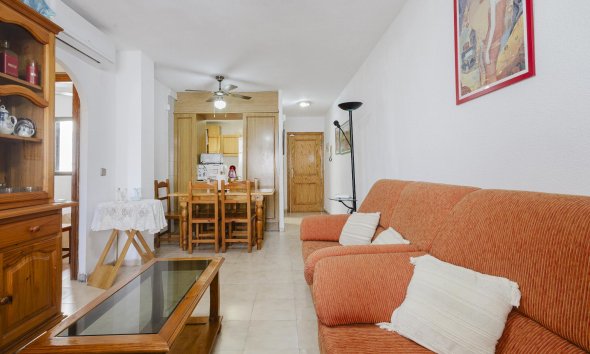 Resale - Apartment - Torrevieja - Playa del Acequión