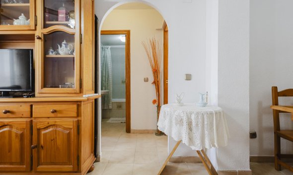 Resale - Apartment - Torrevieja - Playa del Acequión