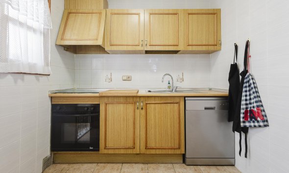 Resale - Apartment - Torrevieja - Playa del Acequión