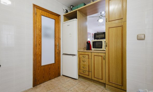 Resale - Apartment - Torrevieja - Playa del Acequión