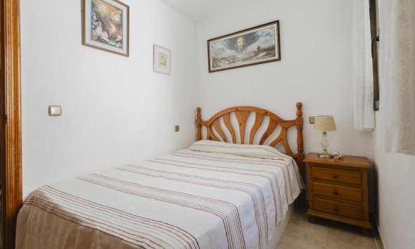 Resale - Apartment - Torrevieja - Playa del Acequión
