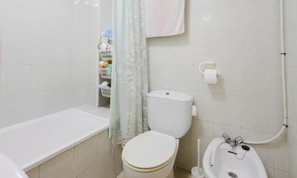 Resale - Apartment - Torrevieja - Playa del Acequión