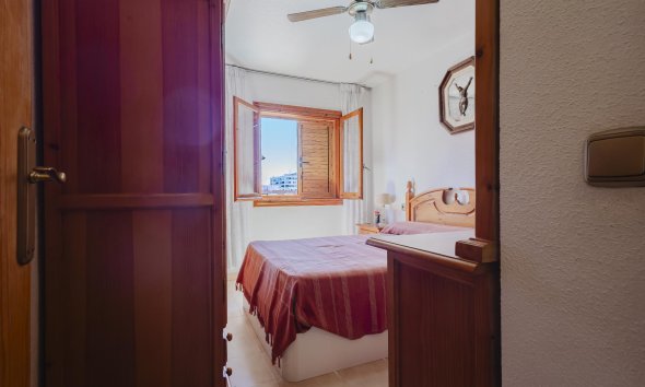 Resale - Apartment - Torrevieja - Playa del Acequión