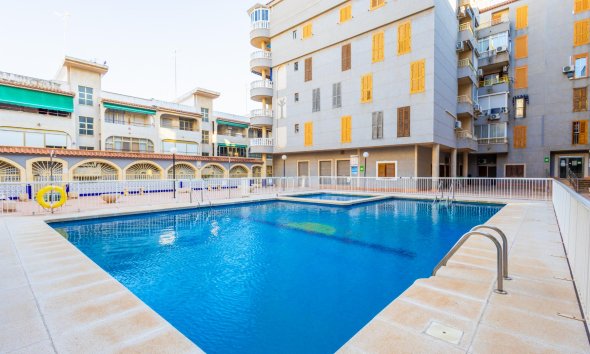 Resale - Apartment - Torrevieja - Playa del Acequión