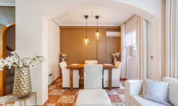 Resale - Villa - Orihuela Costa - La Regia