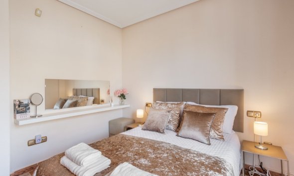 Resale - Villa - Orihuela Costa - La Regia
