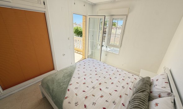 Resale - Villa - Orihuela Costa - Las Ramblas