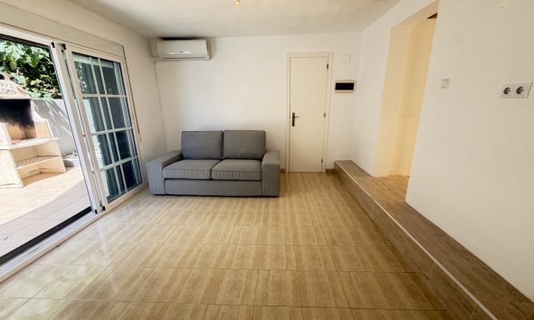 Resale - Villa - Orihuela Costa - Las Ramblas