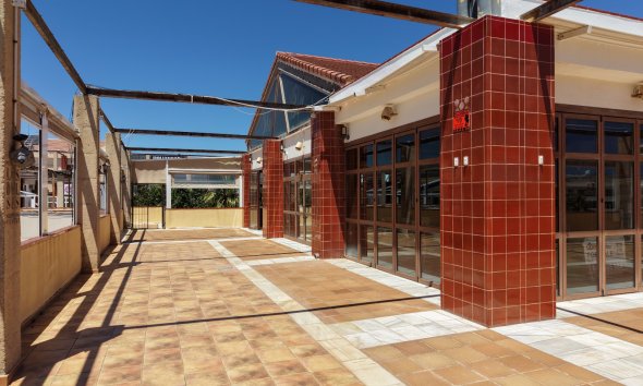 Resale - Commercial premises / Commercial unit / Retail space - Orihuela Costa - Los Dolses