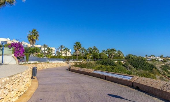 Resale - Terraced house / Townhouse - Orihuela Costa - Cabo Roig