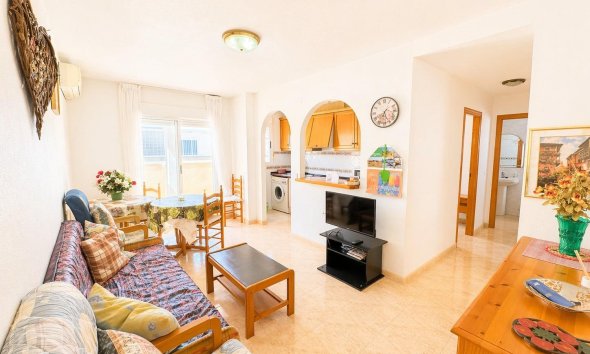 Resale - Apartment - Torrevieja - Centro