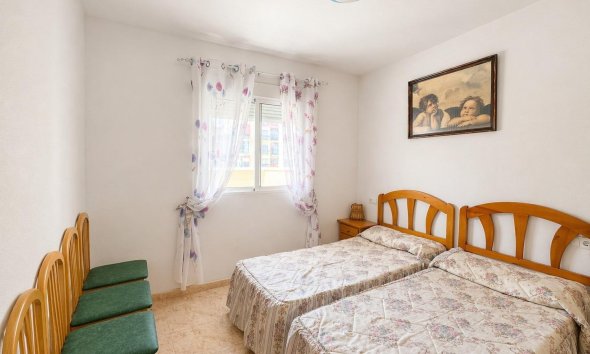Resale - Apartment - Torrevieja - Centro