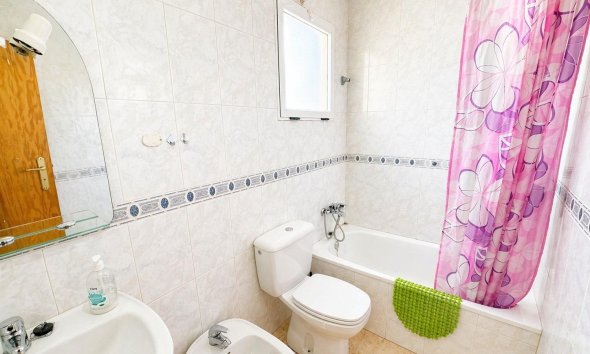 Resale - Apartment - Torrevieja - Centro