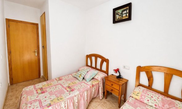 Resale - Apartment - Torrevieja - Centro