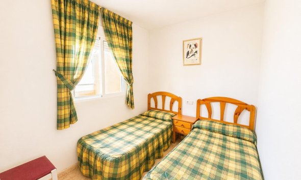 Resale - Apartment - Torrevieja - Centro
