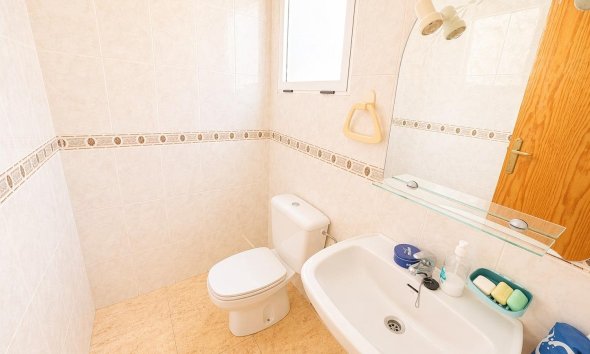 Resale - Apartment - Torrevieja - Centro