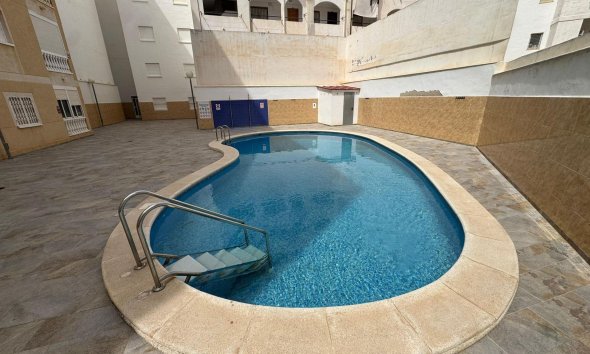 Resale - Apartment - Torrevieja - Centro