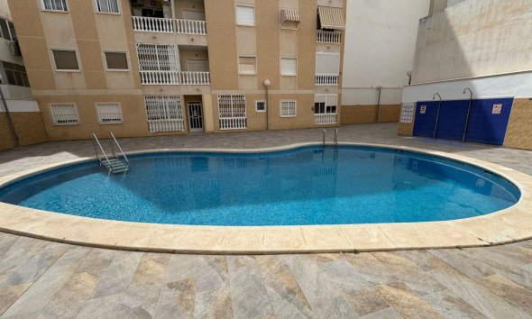 Resale - Apartment - Torrevieja - Centro