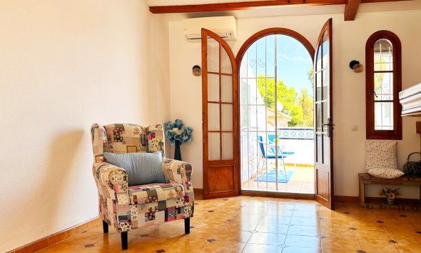 Resale - Terraced house / Townhouse - Orihuela Costa - La Zenia