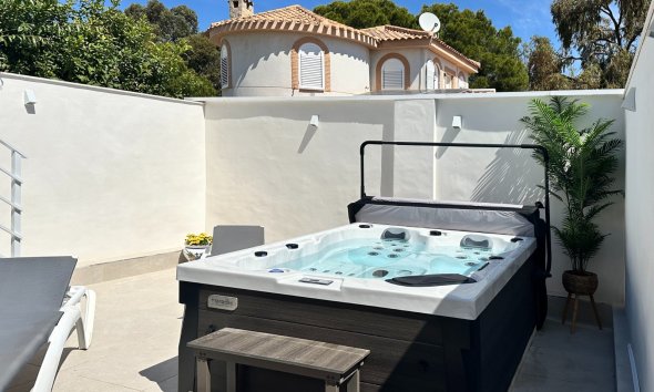 Resale - Terraced house / Townhouse - Orihuela Costa - La Zenia