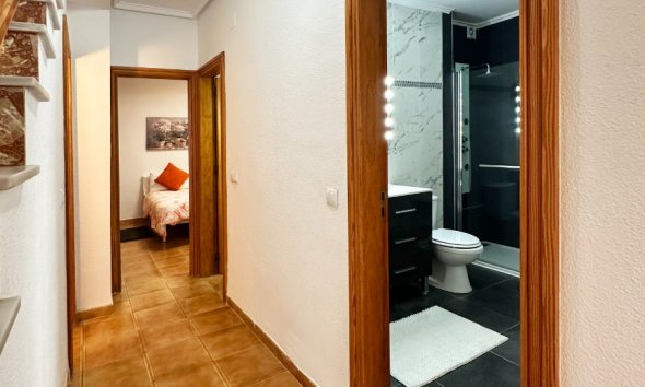 Resale - Terraced house / Townhouse - Orihuela Costa - La Zenia
