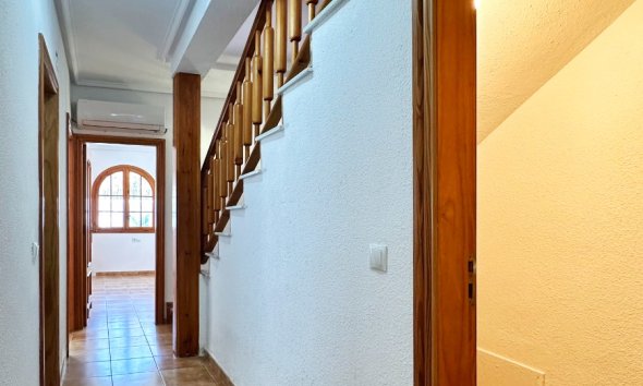 Resale - Terraced house / Townhouse - Orihuela Costa - La Zenia