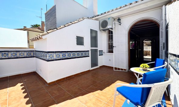 Resale - Terraced house / Townhouse - Orihuela Costa - La Zenia
