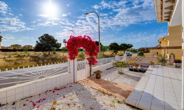 Resale - Terraced house / Townhouse - Orihuela Costa - La Florida