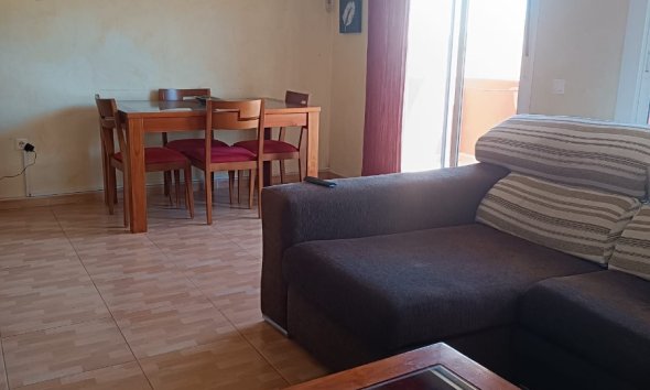 Reventa - Apartamento - Los Montesinos