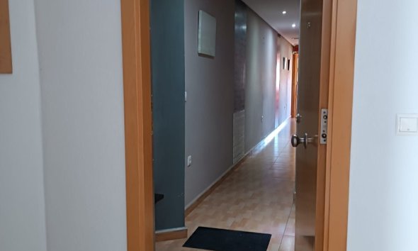 Reventa - Apartamento - Los Montesinos