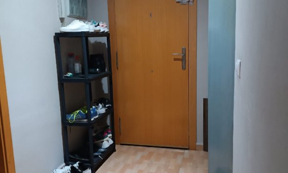 Reventa - Apartamento - Los Montesinos