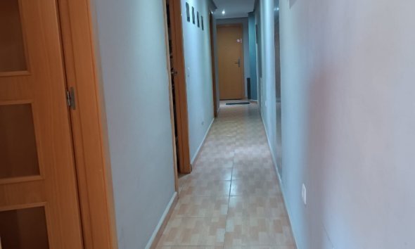 Reventa - Apartamento - Los Montesinos