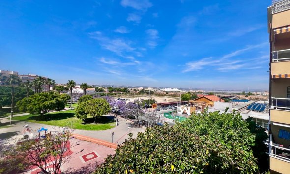 Resale - Apartment - Torrevieja - Acequion